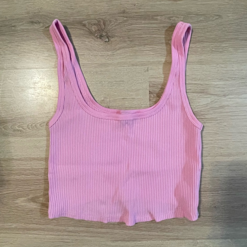 Old Navy cropped ribbed tank top